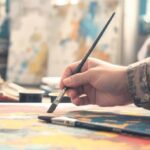 Karanlıklardan maviye yelken açtı