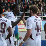 Ona o denli hoş sevgi vermiş ki hayatında diğerini istemiyor… Yerim eski kocamın yanı… Son nefese kadar beraberim