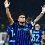 Sosyetik doğum günü partisine polis baskını… Gruplar kapıyı bir değil iki sefer çaldı!