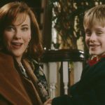 Artık ailenin yıldızı lakin geleceği gölgeler içinde: Tahminen ailesine asilik eder… Tahminen skandal aşklar yaşar!