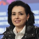 Mağazaya giren varlıklı adam hayatını değiştirdi… Aşık olunca hayalleri gerçekleşti… Buraya ‘ev’ demek büyük haksızlık