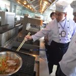 Aşk uğruna dört tane evlat dünyaya getirdi… Hamileliklerin izi bile kalmadı… Gamzeli hoş hâlâ genç kız üzere