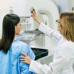 Masum bir alışkanlık sanıyoruz ama değil! Böbrekleri sinsice tüketiyor