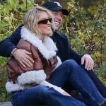 Gittiği her yerde kapalı adımlar gölge üzere peşinde: Ahlaksız ve fecî iletiler yağmur üzere yağıyor