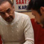 O denli bir elbise giydi ki herkes şaştı kaldı… İntikam o denli alınmaz bu türlü alınır! ‘İşte kocamın diğer bayanlara aldığı şeylerin faturaları’
