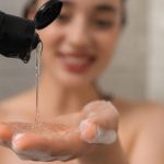 Tam 43 yıldır karısından diğer kimseyi sevmedi… 82 yaşında değişik bir bebek memnunluğu… Kime nasip olur böylesi!