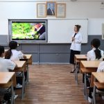 Anne olmayı 10 yıl beklemişti… Artık küçük kızını bırakıp çalışmak ona güç geliyor