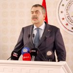 Anne olmayı 10 yıl beklemişti… Artık küçük kızını bırakıp çalışmak ona güç geliyor