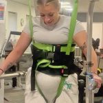 Cemre Baysel çiçek açtı