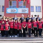 Tek ürünle hacimli saçlar! Şampuanın içine 1 tatlı kaşığı yetiyor